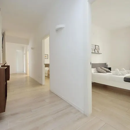 Amiterno Elegance - By Domus Dimore *